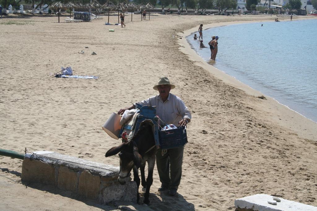 Petra Holiday Village Иос Хора Екстериор снимка