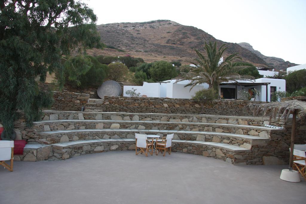 Petra Holiday Village Иос Хора Екстериор снимка