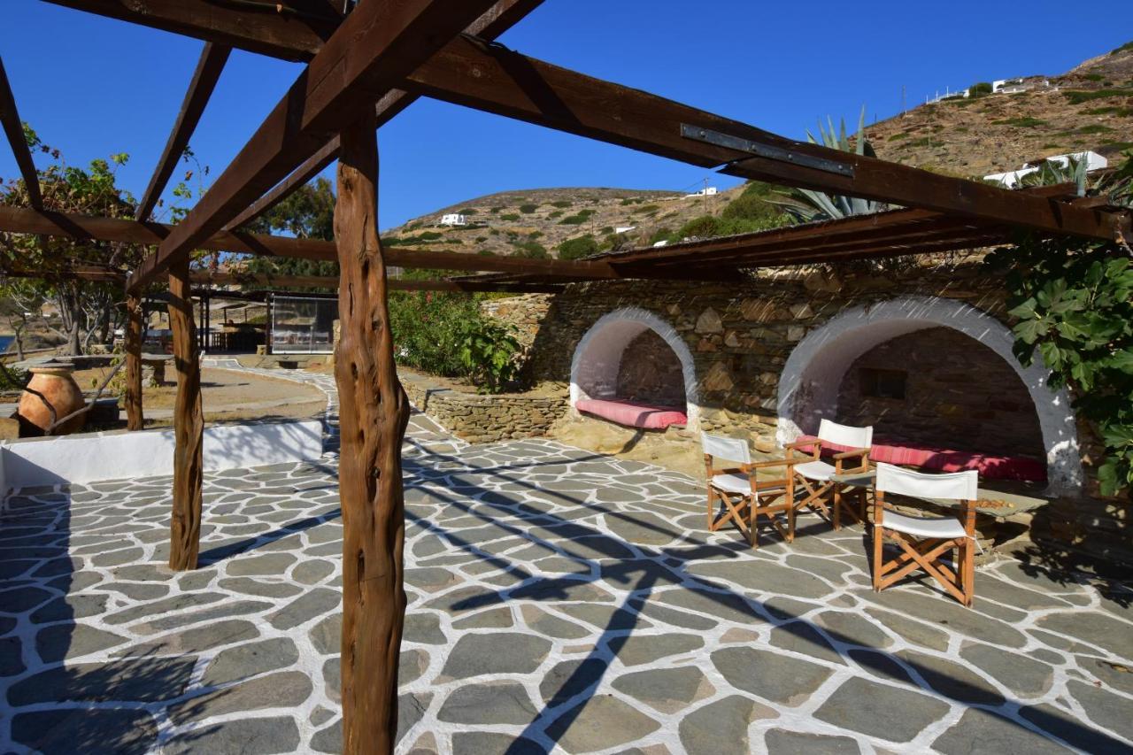 Petra Holiday Village Иос Хора Екстериор снимка