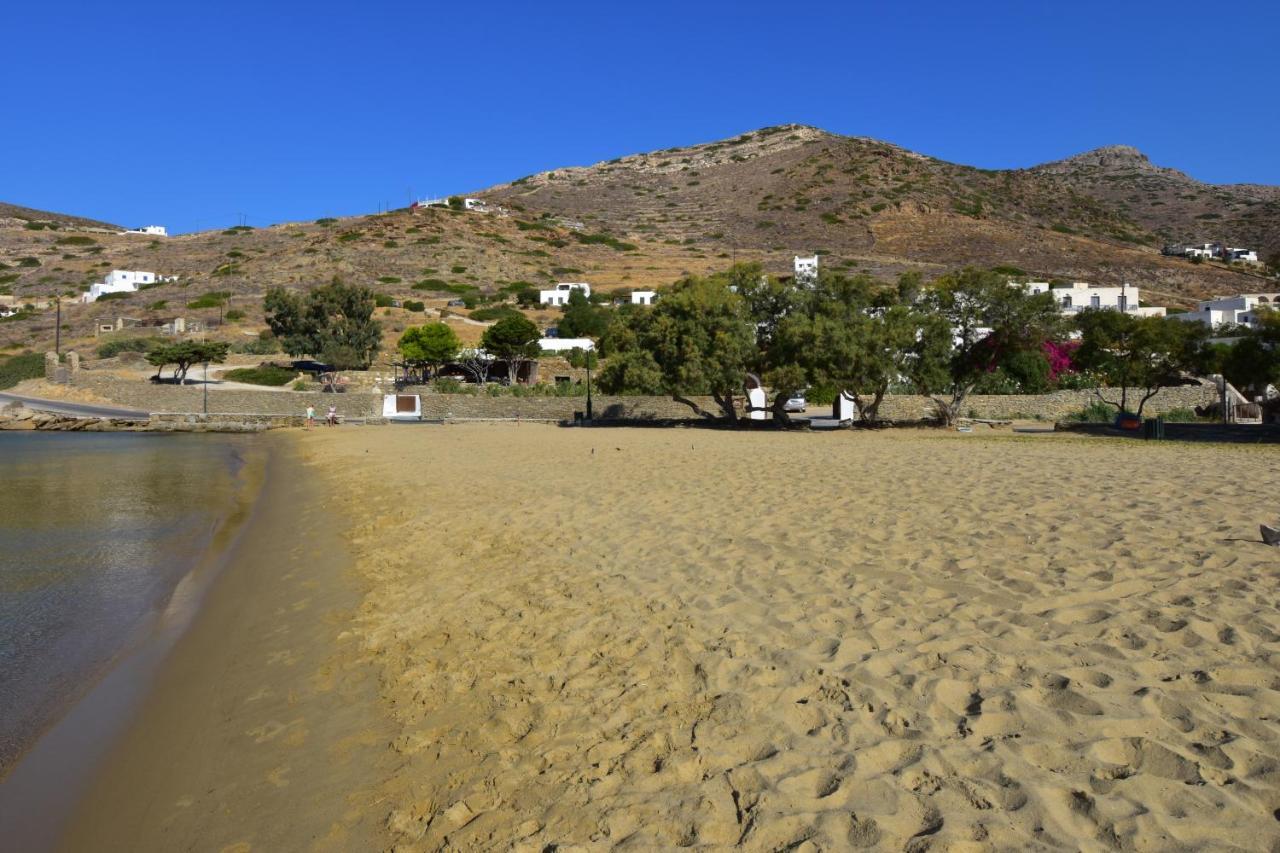 Petra Holiday Village Иос Хора Екстериор снимка