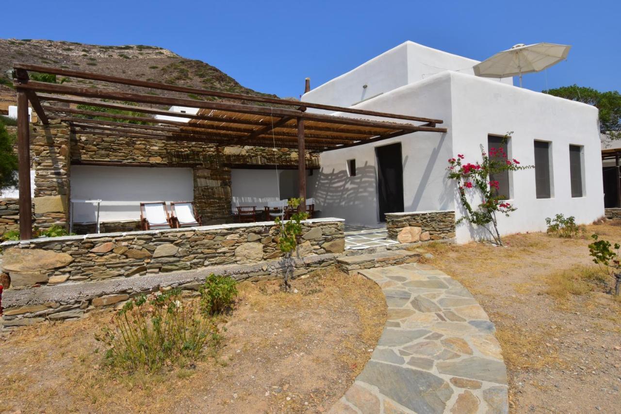 Petra Holiday Village Иос Хора Екстериор снимка