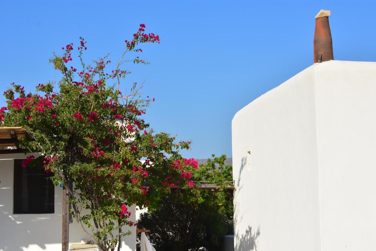 Petra Holiday Village Иос Хора Екстериор снимка