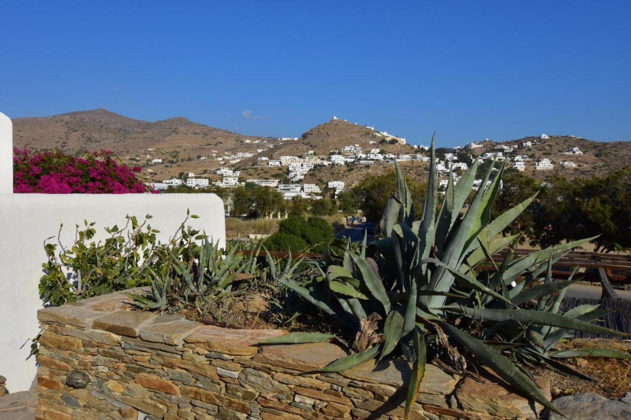 Petra Holiday Village Иос Хора Екстериор снимка